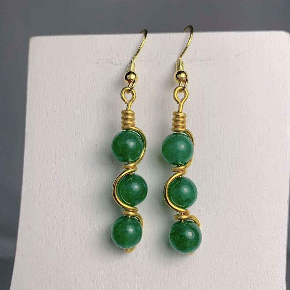 New Handmade Wire Wrapped Dyed Green Jade Bead Earrings - Picture 2 of 4